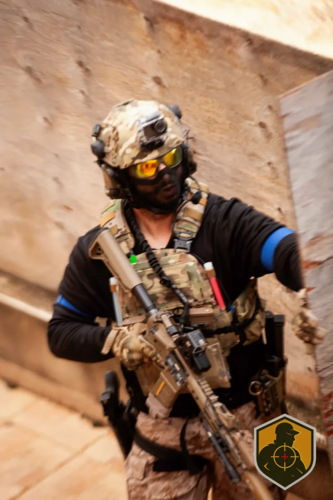 FugitivoTactico_Distrito_ATW-99